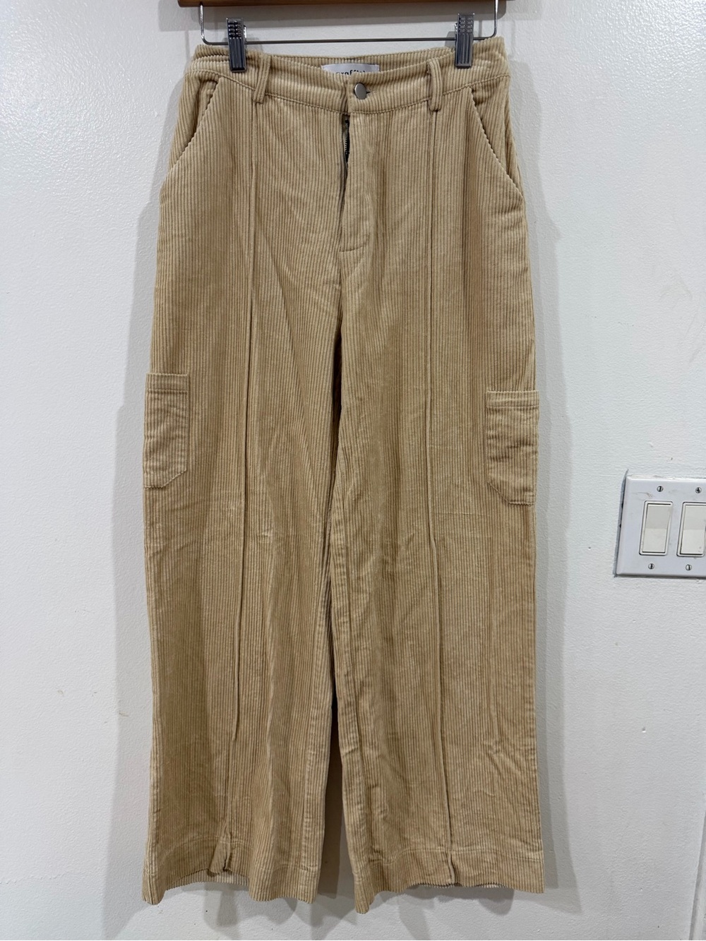 Women's Wide-Leg Corduroy Pants in Tan